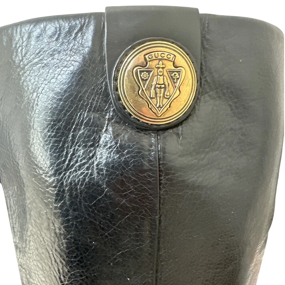 Vintage Gucci 202941 Black Leather Crest Medallion Knee High Boots 9B